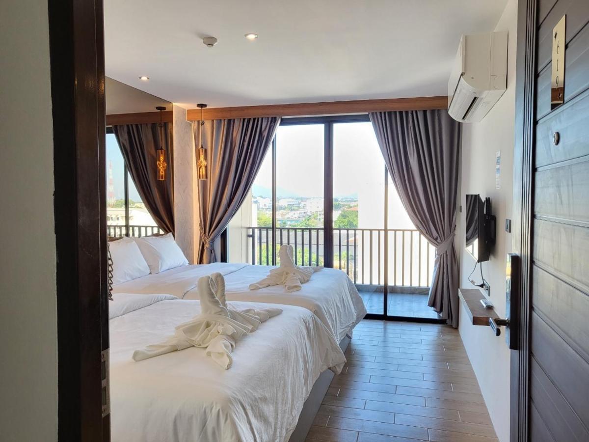 S3 Huahin Hotel Exterior photo